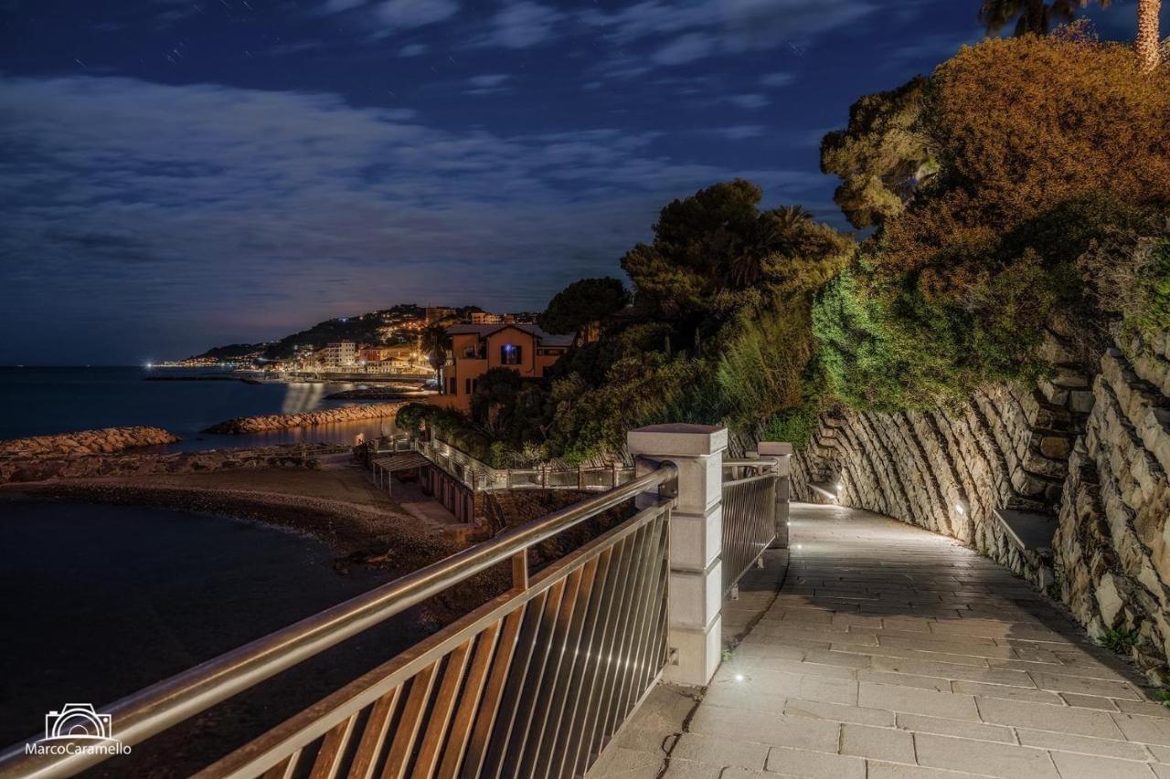 Appartamento incantevole a 100 mt dal mare Imperia Esterno foto